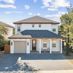 Quiet Street. 0.6 miles from beach. Private Pool/Grill/Bikes.