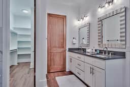 Pet Friendly! 0.7 miles from beach. Private Pool/EV charger