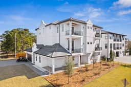 Huge Corner House 30A! Free Bikes/Walk to Beach!