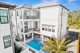 Huge Corner House 30A! Free Bikes/Walk to Beach!
