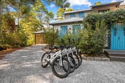 Golf Cart/Bikes! Dune Allen/Walk to beach!