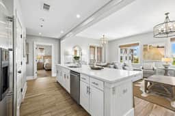 Luxury 30A Condo - Walk to Beach & Restaurants