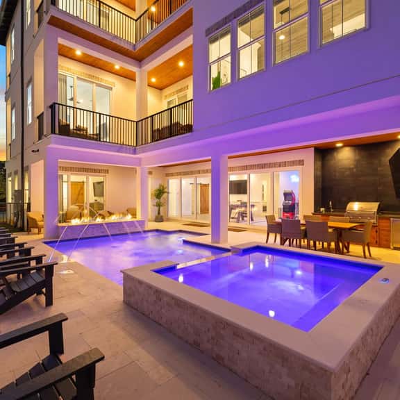 Huge Corner House 30A! Free Bikes/Walk to Beach! - Image 1