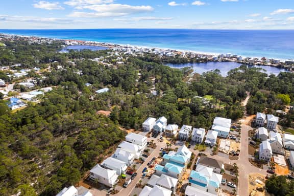 Dune Allen/30A! Access to Pool, walk to Beach/Stinky's!
