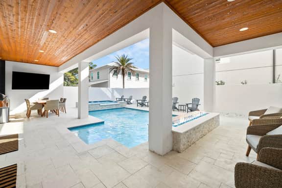 Huge Corner House 30A! Free Bikes/Walk to Beach!