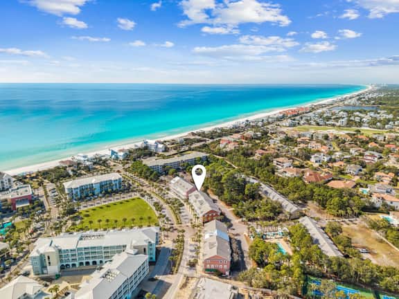 Updated! Beach Access - Pool - Walkable Dining