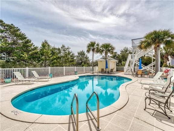30A Family House! Free Bikes. Walk to Coffee/Dinner!